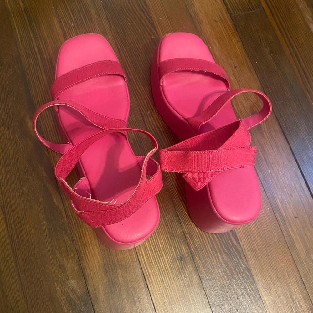 Pink wedges